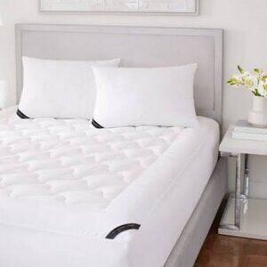 J Queen New York Royalty Allergen Barrier 233 Thread Count Cotton Top Mattress